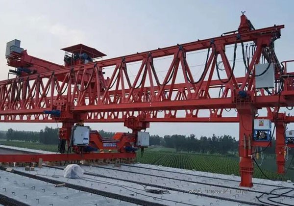 江西架橋機(jī)租賃價(jià)格，讓你輕松搭建橋梁