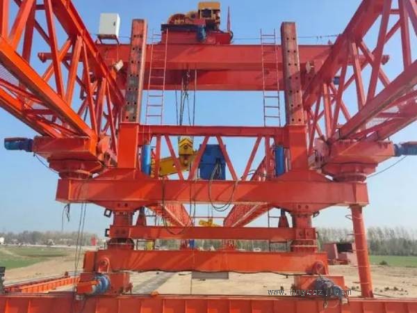 50米架橋機(jī)在施工過(guò)程中可能遇到的問(wèn)題及解決方法？