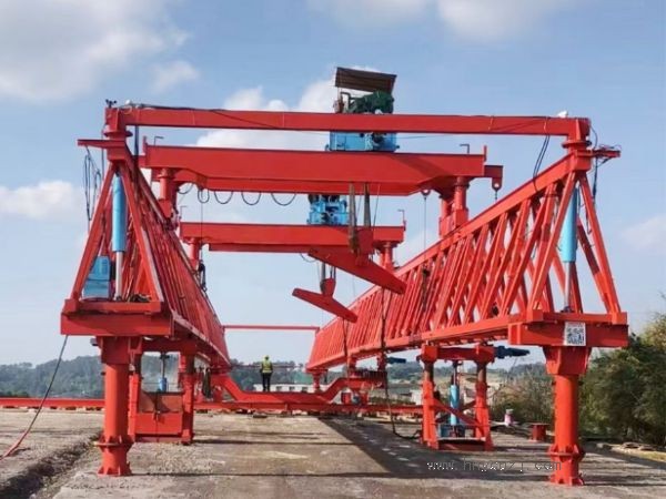 1000噸架橋機(jī)的價(jià)格與設(shè)備保修期限的關(guān)系？