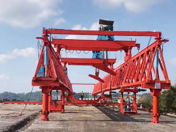 50噸以上架橋機(jī)的價(jià)格是否與其使用壽命和耐用性相關(guān)？